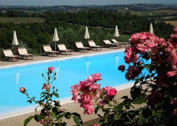 شقة Castello Di Fulignano Leonardo Ground Floor سان جيمينيانو